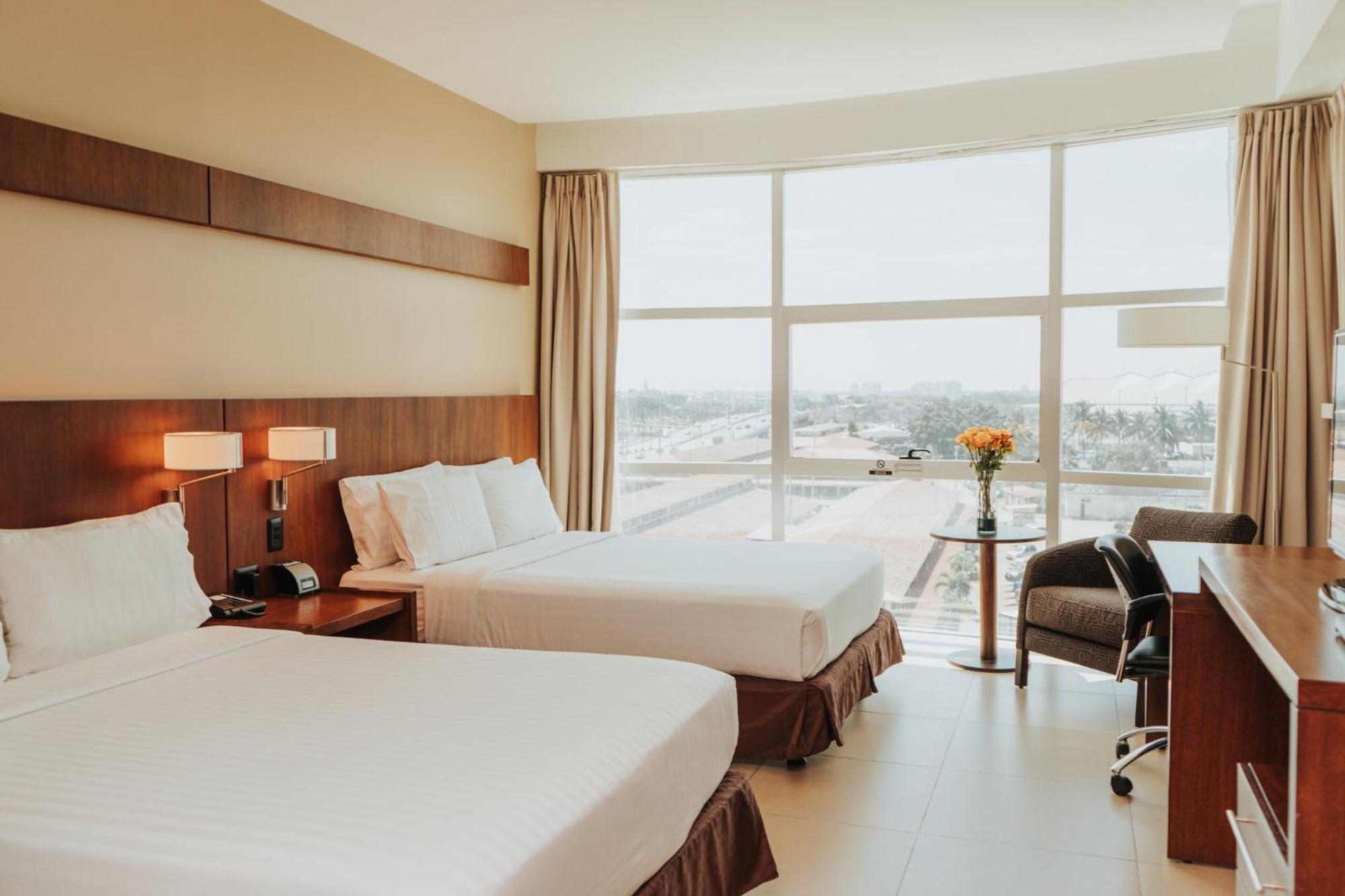 Holiday Inn Guayaquil Airport By Ihg Екстер'єр фото A room at the hotel
